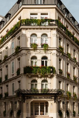 Château des Fleurs Hôtel & Spa Paris, Paris