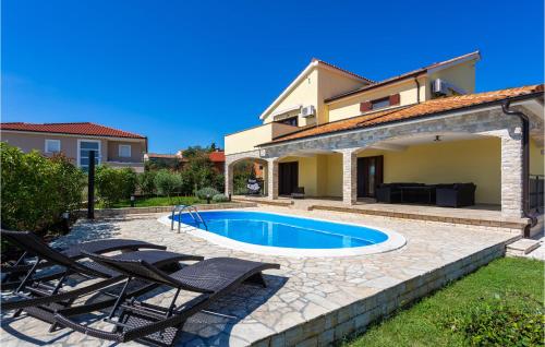 Amazing Home In Zgaljici With Outdoor Swimming Pool, 5 Bedrooms And Wifi
