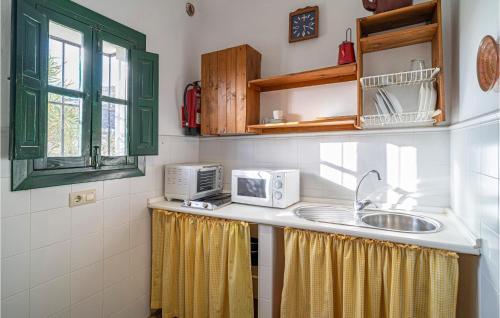 2 Bedroom Pet Friendly Home In Teba