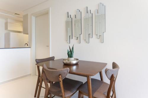 Elite LUX Holiday Homes - Serene Golf View Living 1 BHK in Damac Hills Dubai, Dubaï (photo 6)