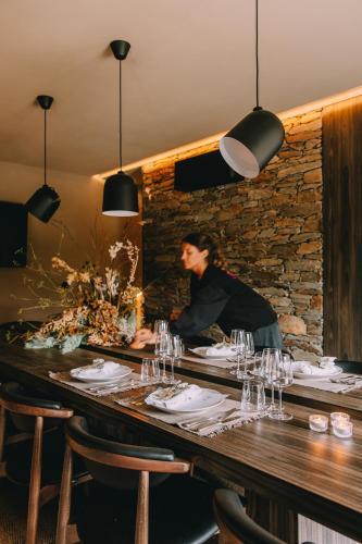 Restorāns, TerraSense Mountain Charm Retreat & Farm in Linhares Da Beira