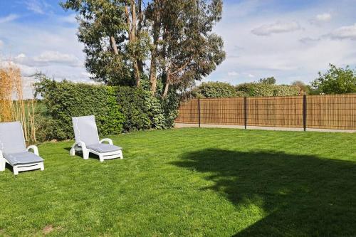 Garden, Gite Sweetloire in La Ménitré