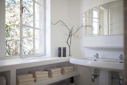 Edville Home - image 6