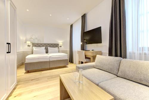 Hotel Gasthof König (Hotel Gasthof Konig) in 克雷斯蒙斯特