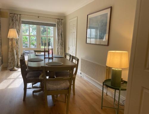 Fashionable Chic Townhouse in D4, Dublín (foto 2)