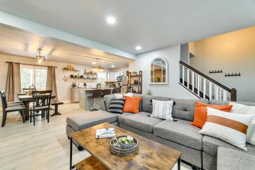 Tobyhanna Vacation Rental with Community Amenities! in Tobyhanna, USA