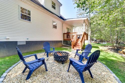 Tobyhanna Vacation Rental with Community Amenities! in Tobyhanna, USA