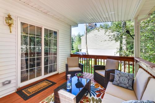 Tobyhanna Vacation Rental with Community Amenities! in Tobyhanna, USA