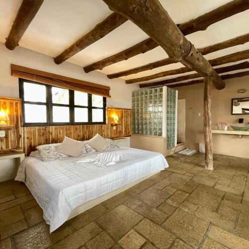 Johnnys Place Hotel in Monterrico