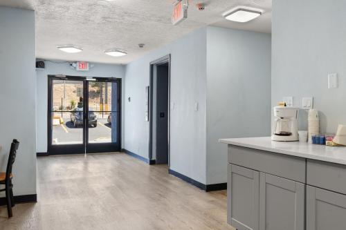 Days Inn by Wyndham Albuquerque I-25 in Albuquerque Midtown