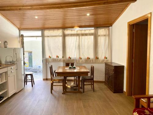 Cozy 3-BR Getaway, Lama de Arcos by LovelyStay