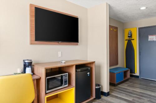 Days Inn by Wyndham Albuquerque I-25