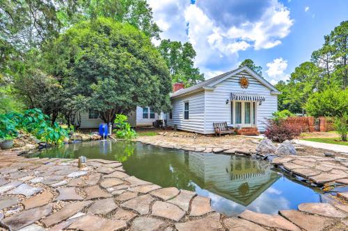 Pet-Friendly Fort Valley Home w/ Private Pool in Fort Valley (GA)