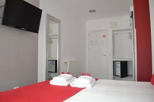Hostal Madrid Sol - image 10