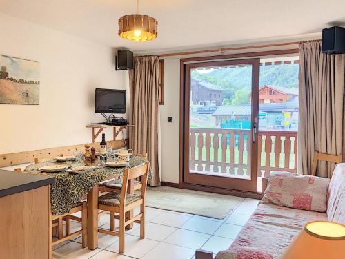 Appartement lumineux au pied des pistes avec terrasse sud, Les Belleville - FR-1-344-296 in Villarencel