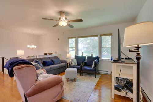 Kiamesha Lake Home w/ Deck: 4 Mi to Resorts World!