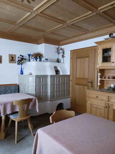 gedeelde lounge/tv-ruimte, Haus Mesner in Innervillgraten