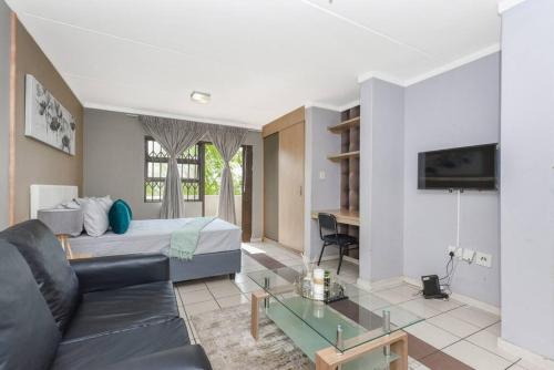V&S Apartments - Luxury Studio in Fourways, Johannesburg, Sandton
