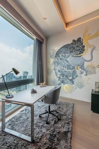 Luxurious Studio w/ City Views From the 46th Floor