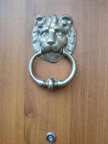 Loft mit Kamin und Whirlpool in ลุสเทเนา