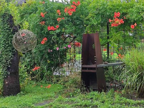 Loft mit Kamin und Whirlpool in ลุสเทเนา