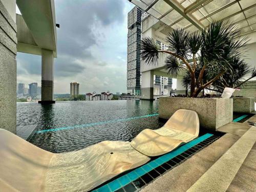 Aesthetic Home Twingalaxy-free Shuttle Bus#cowidea - Johor Bahru