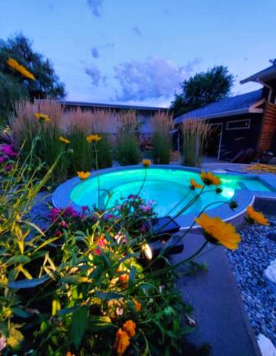 Serene Waterfront Escape with Pool, Hot Tub & Breathtaking Views - Pet Friendly