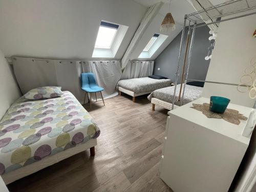 F3 Duplex "O Meublé de Pithiviers" 2 chambres 8 personnes (F3 Duplex "O Meuble de Pithiviers" 2 chambres 8 personnes) in Pithiviers