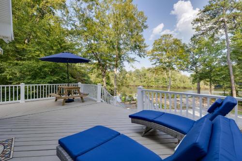 Waterfront Hartfield Vacation Rental w/ Dock! in Irvington (VA)