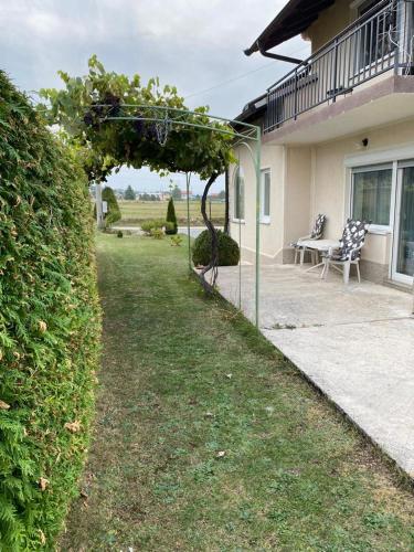 Балкон, Apartman GOGO in Лівно