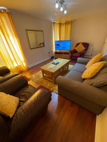 Holiday Home In Cardiff. Sleeps 6