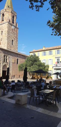 Appartement centre-historique 70 m2 in Frejus