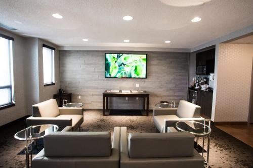 Hotel Blackfoot - image 5