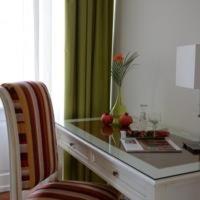Alte Apotheke Bed & Breakfast in Karlsbad, Deutschland