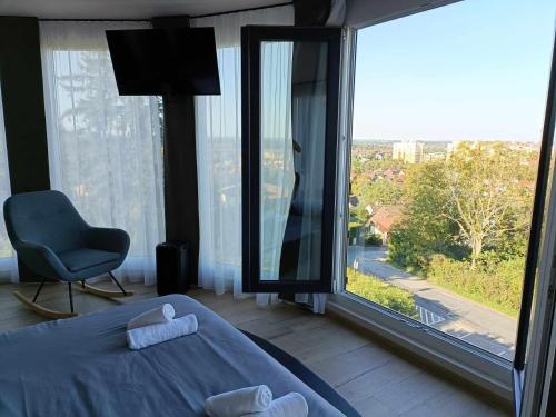 View, WEST Panorama Penthouse - apartment with a fantastic view of the city in Szombathely