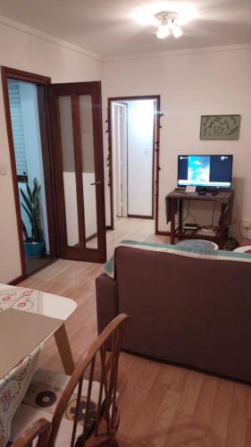 One-Bedroom Apartment image 6
