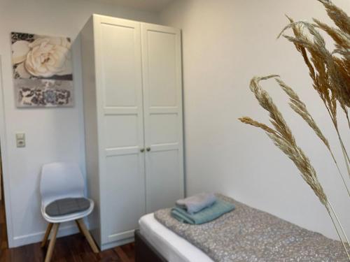 7-24 Self-Check-In - 120qm - 5 rooms - 2 bathrooms - kitchen - free parking - Yihapartment, Hannover (fotografie 8)