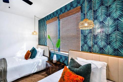 Stylish & Fun Home, Long-term friendly, King in Baton Rouge, USA