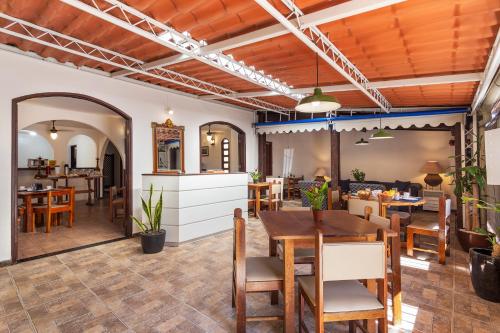 Lobi, Pousada Via Mar Búzios (Pousada Via Mar Buzios) in Buzios Şehir Merkez