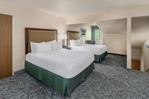 Best Western Plus Eagle Lodge & Suites