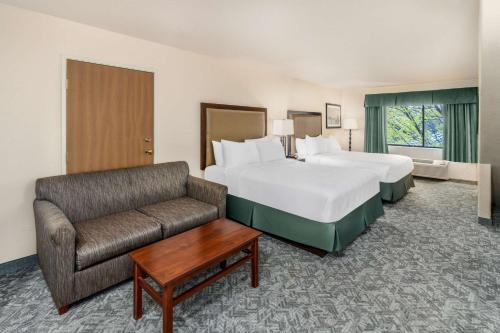 Best Western Plus Eagle Lodge & Suites