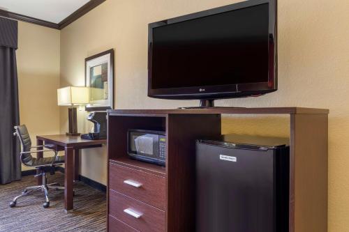 Best Western Plus Classic Inn And Suites