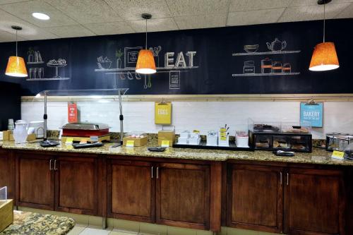 Hampton Inn Raleigh/Town of Wake Forest - image 2