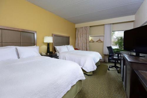 Queen Room with Two Queen Beds - Hearing Access/Non-Smoking