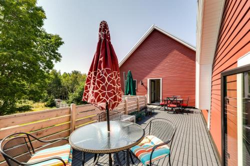 Mt Desert Home with Rooftop Deck - Close to Trails!