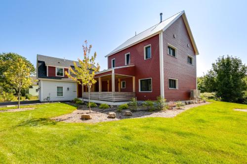 Acadia Home w/ Rooftop Deck - Close to Trails! in Otter Creek