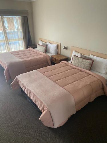 Deluxe Queen Room with Two Queen Beds