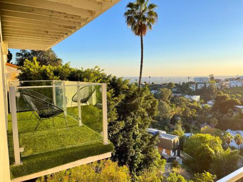 Stunning Views Hollywood Hills Lux Living in Los Angeles, USA