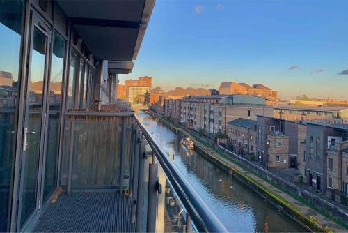 Canal Room, Londyn