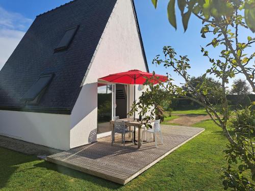 Holiday Home in Brittany near Pointe du Raz gîte à louer Beuzec-Cap-Sizun